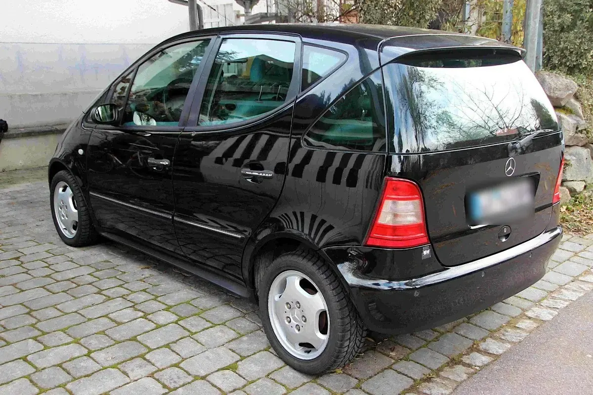 Gebraucht Mercedes A140 Avantgarde 82 PS (60 kW) 2001 Schwarz Kleinwagen