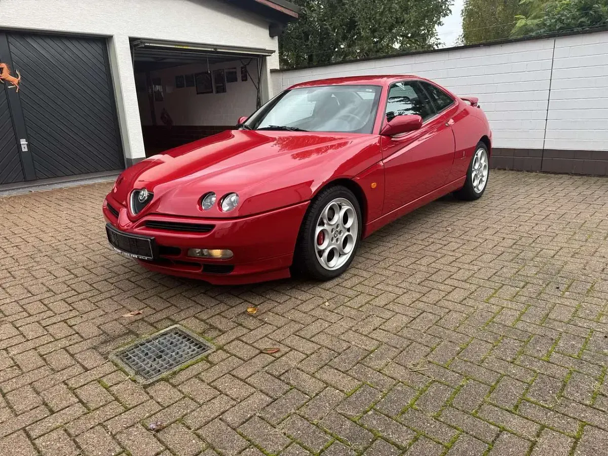 Gebraucht Alfa Romeo GTV 218 PS (160 kW) 2001 Rot Coupé