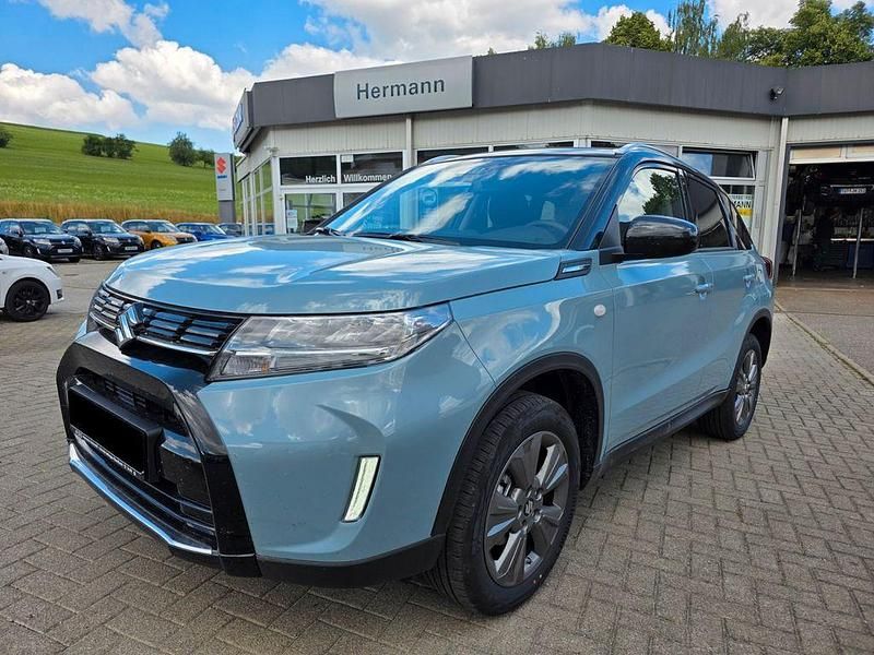 Blau Neu 2025 Suzuki Vitara Comfort SUV | 31.790 € - Bild 1/4