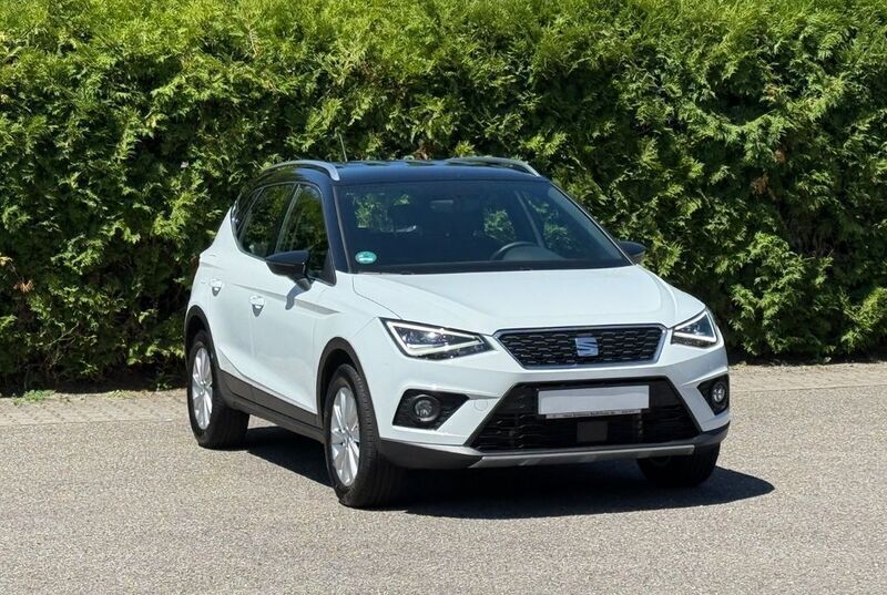 Weiß Gebraucht 2020 Seat Arona XCELLENCE SUV | 17.499 € (Guter Preis) - Bild 1/4