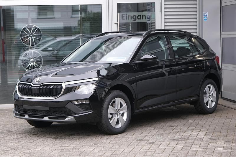 Neu Skoda Kamiq Selection 116 PS (85 kW) 2025 Black magic perleffekt SUV