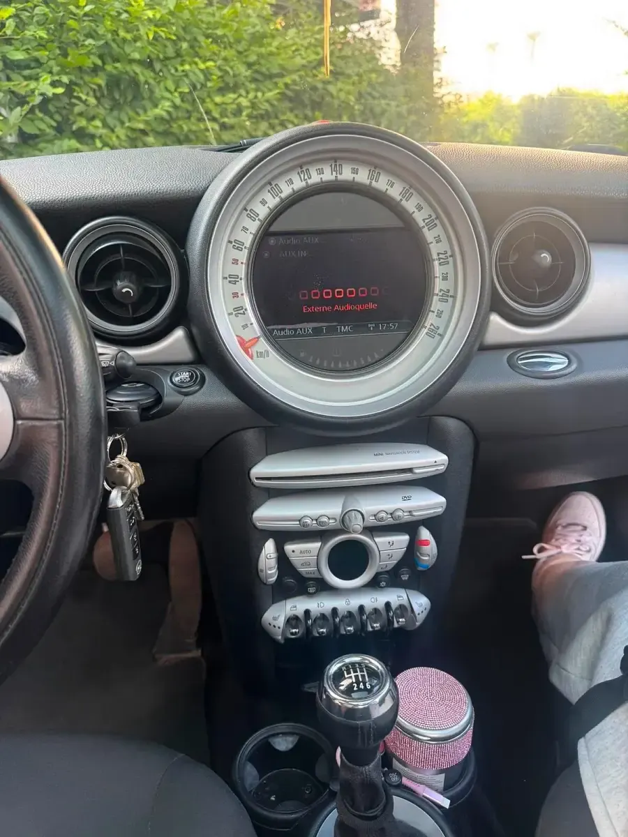 Gebraucht Mini Cooper 120 PS (88 kW) 2009 Schwarz Kleinwagen