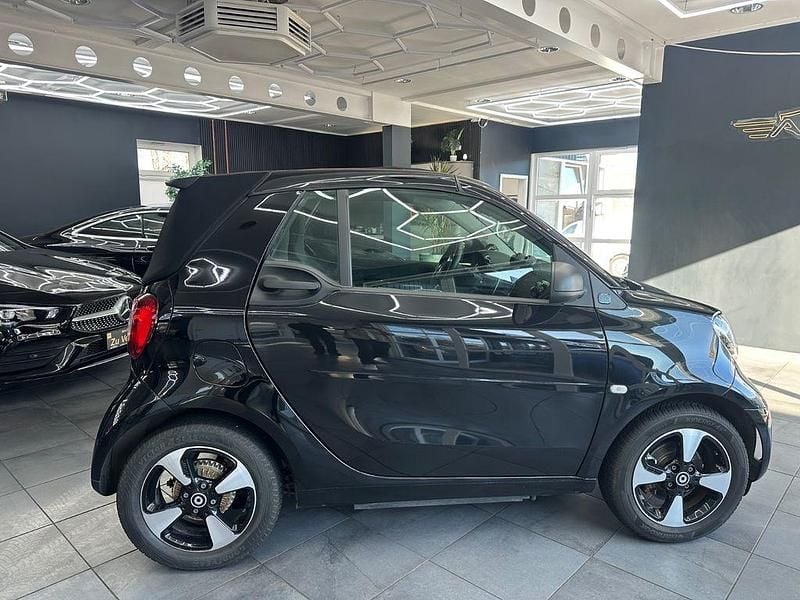 Gebraucht Smart ForTwo Electric Drive 60 kW (82 PS) 2022 Schwarz Cabrio
