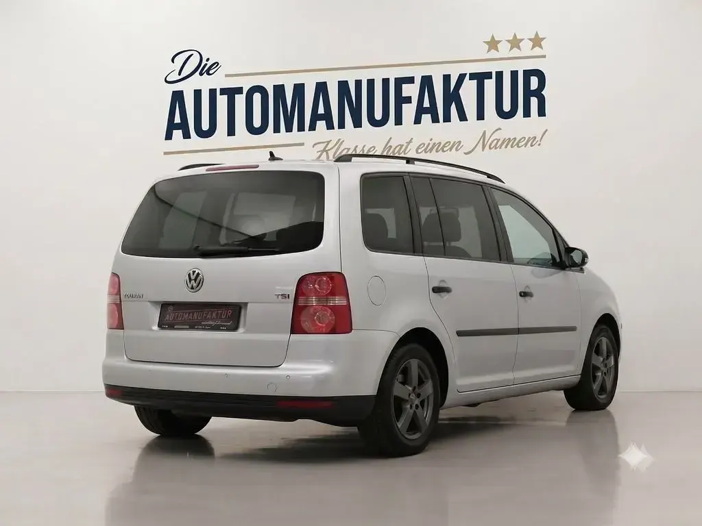 Gebraucht VW Touran Conceptline 140 PS (102 kW) 2009 Silber Van / Kleinbus