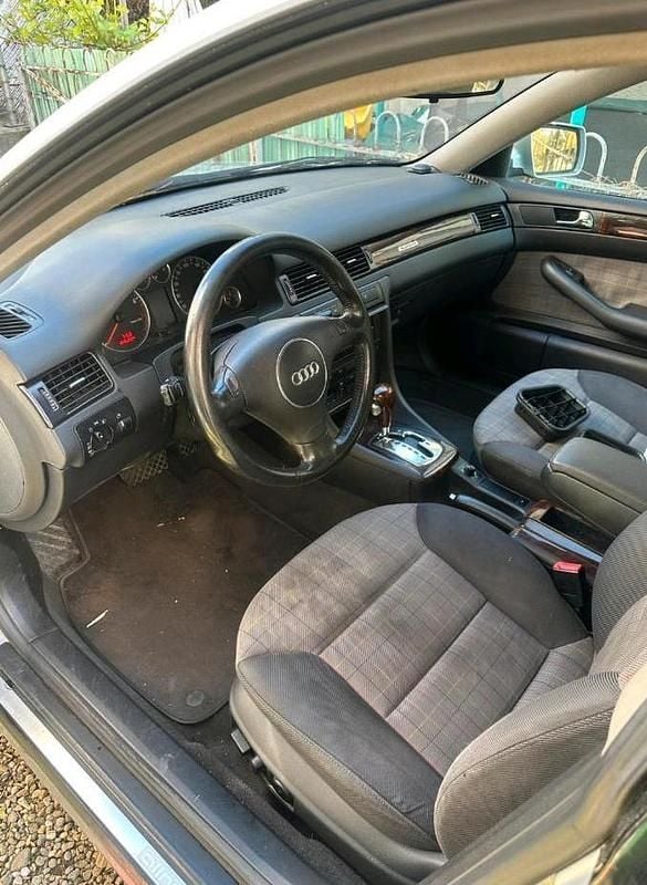 Usado Audi A6 250 HP (183 kW) 2001 Prateado Carrinha