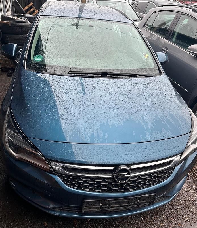 Gebraucht Opel Astra 110 PS (80 kW) 2017 Blau Kombi