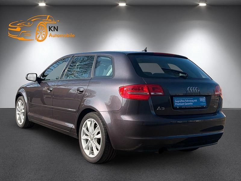 Gebraucht Audi A3 140 PS (102 kW) 2011 Grau Kleinwagen