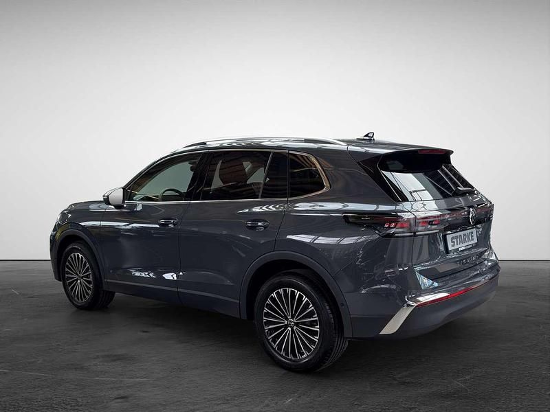 Neu VW Tiguan Elegance 150 PS (110 kW) 2026 Delfingrau metallic SUV