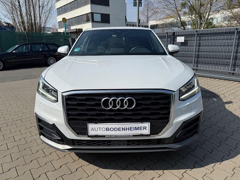 Gebraucht Audi Q2 S-Line 150 PS (110 kW) 2020 Weiß SUV
