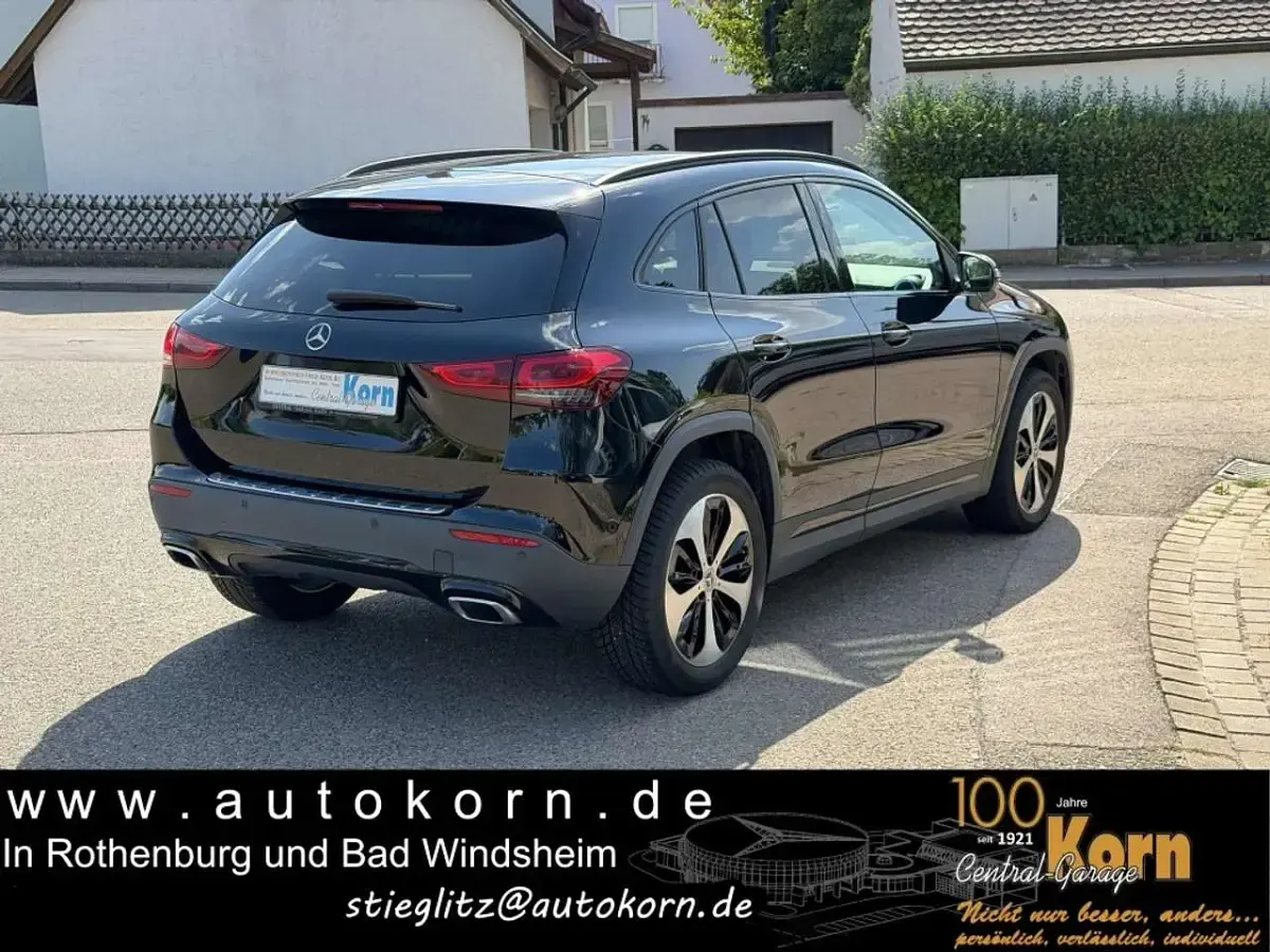 Gebraucht Mercedes GLA200 Progressive 150 PS (110 kW) 2022 Schwarz SUV