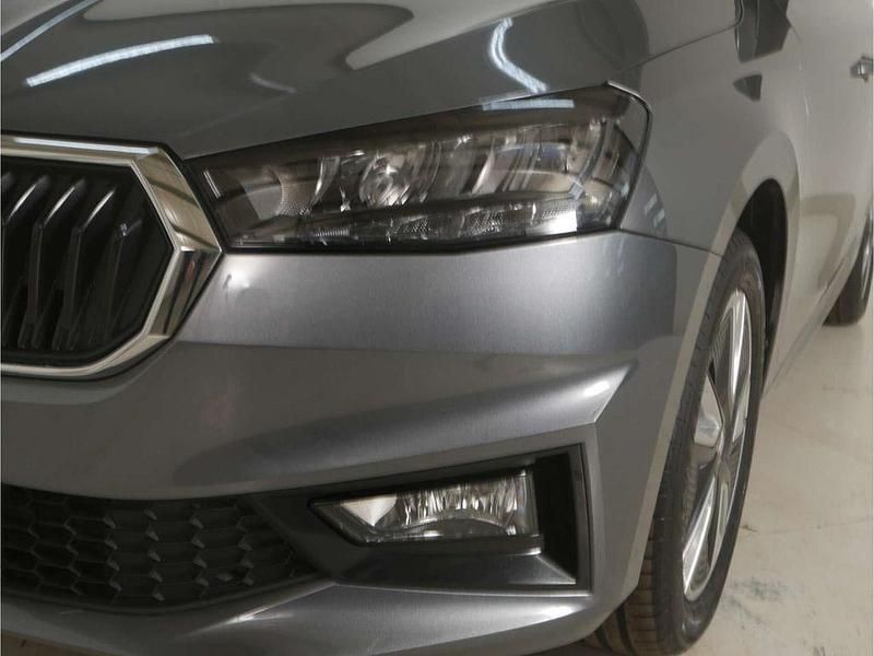 Gebraucht Skoda Fabia Active 95 PS (69 kW) 2022 Grau Kleinwagen