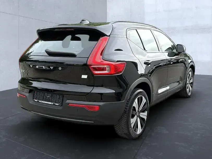Gebraucht Volvo XC40 Ultimate 185 kW (252 PS) 2023 Schwarz SUV