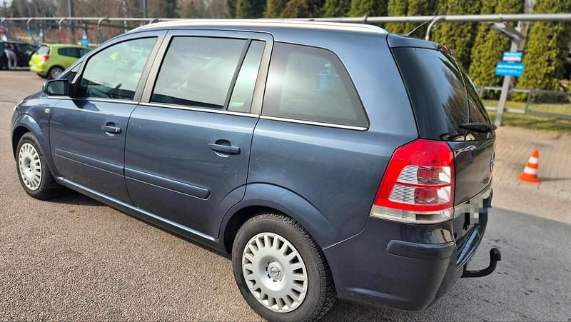 Gebraucht Opel Zafira 140 PS (102 kW) 2009 Grau Van / Kleinbus