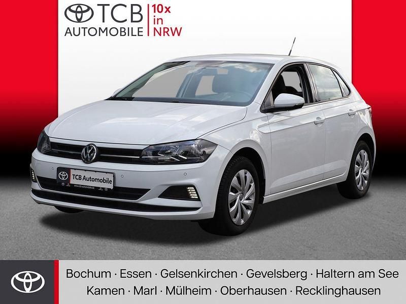 Weiß Gebraucht 2019 VW Polo Comfortline Limousine | 12.489 € (Fairer Preis) - Bild 1/4