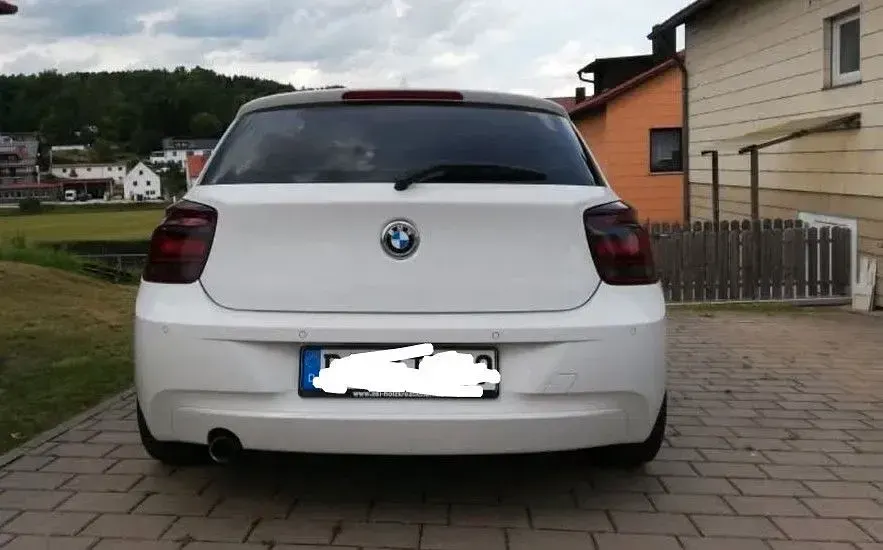 Gebraucht BMW 116 Performance 116 PS (85 kW) 2013 Weiß Kleinwagen