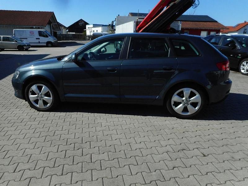 Gebraucht Audi A3 Attraction 105 PS (77 kW) 2008 Grau Kleinwagen