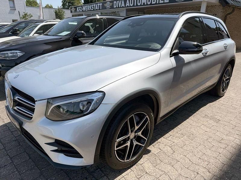 Silber Gebraucht 2015 Mercedes GLC250 AMG line SUV | 27.999 € (Fairer Preis) - Bild 1/4