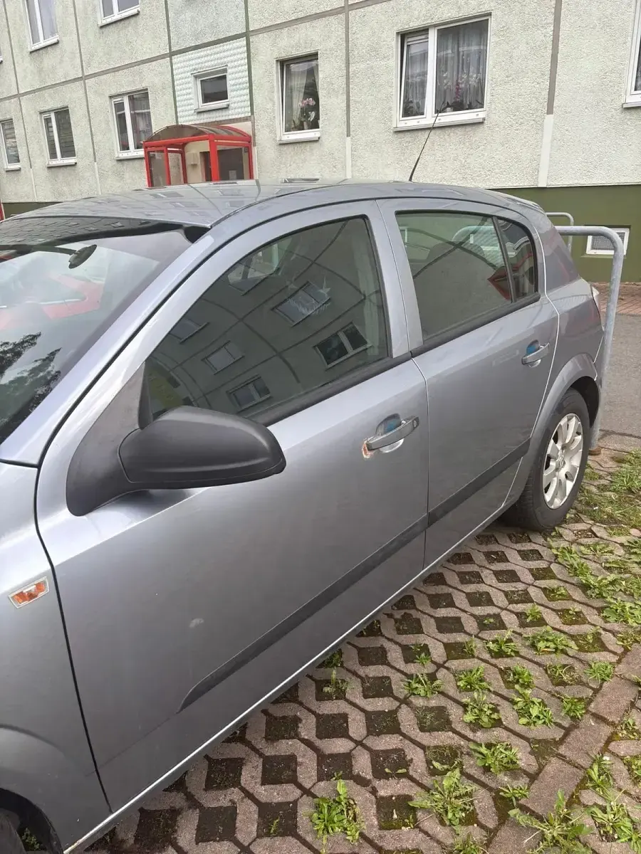 Gebraucht Opel Astra 90 PS (66 kW) 2004 Grau Limousine