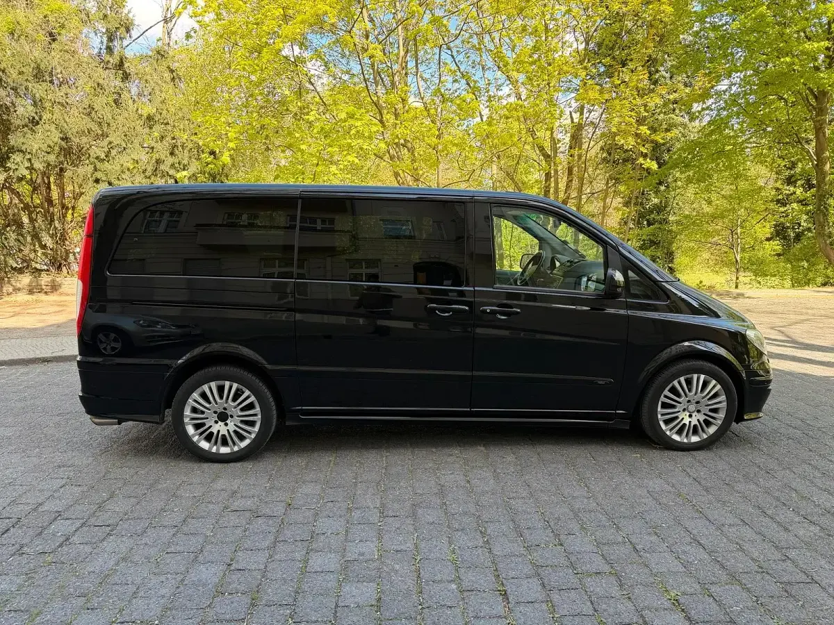 Gebraucht Mercedes Viano 204 PS (150 kW) 2010 Schwarz Van / Kleinbus
