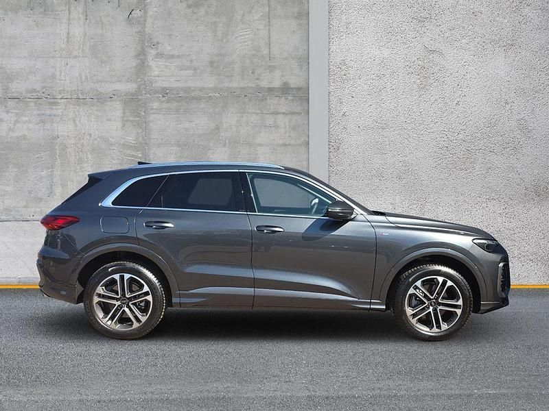 Gebraucht Audi Q5 Ambiente 204 PS (150 kW) 2025 Außenfarbe: SUV