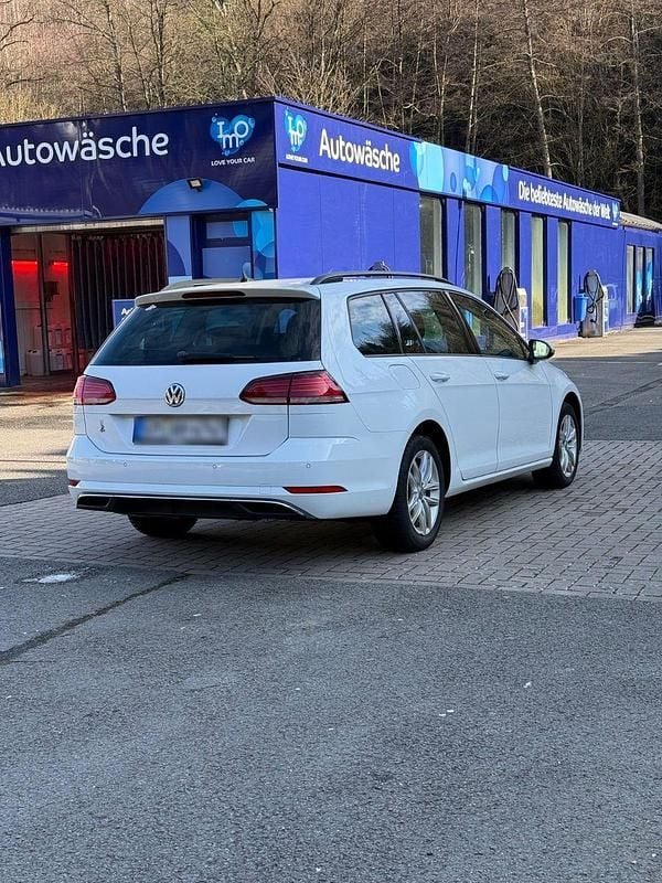 Gebraucht VW Golf VII 150 PS (110 kW) 2020 Weiß Kombi