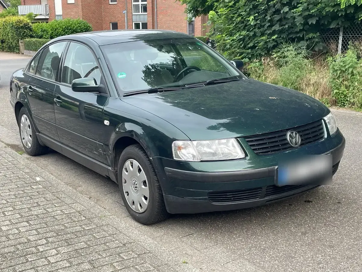 Gebraucht VW Passat 115 PS (84 kW) 1997 Grün Limousine