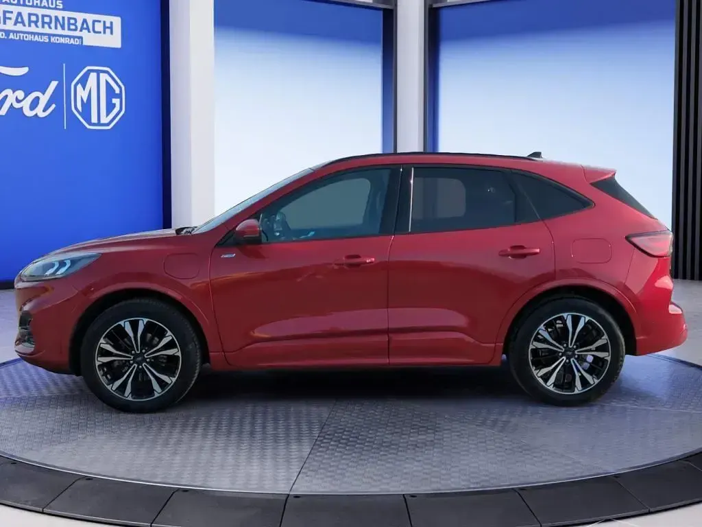 Gebraucht Ford Kuga ST-Line X 224 PS (164 kW) 2022 Lucid red metallic SUV
