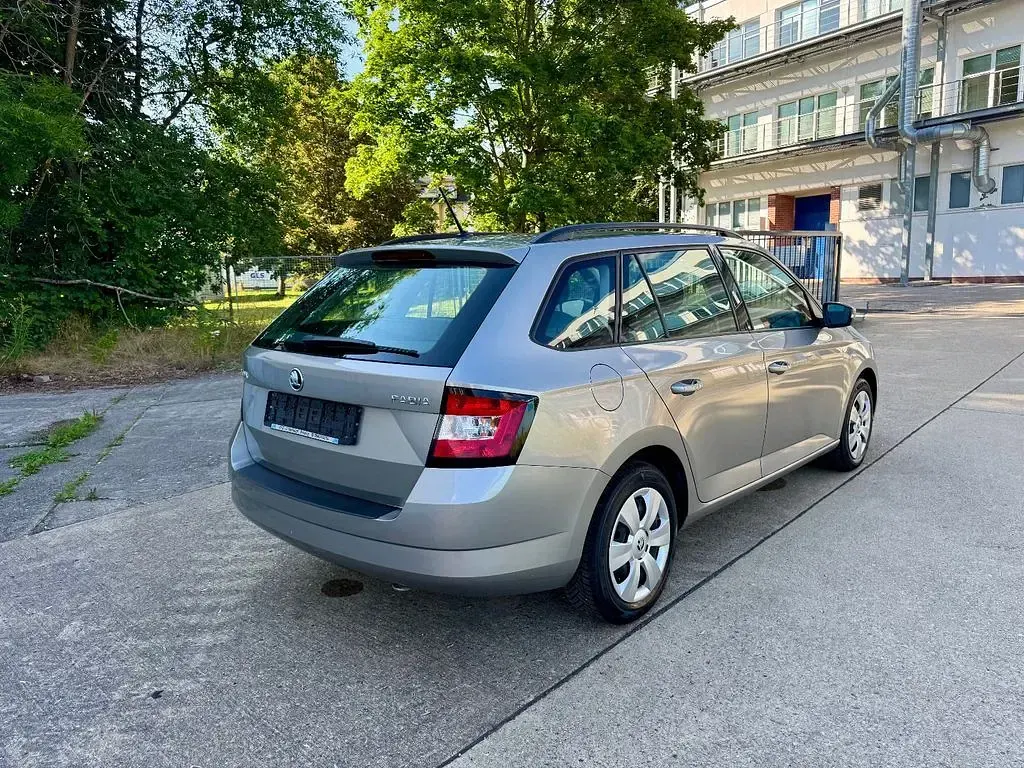 Gebraucht Skoda Fabia Active 90 PS (66 kW) 2017 Beige Kombi