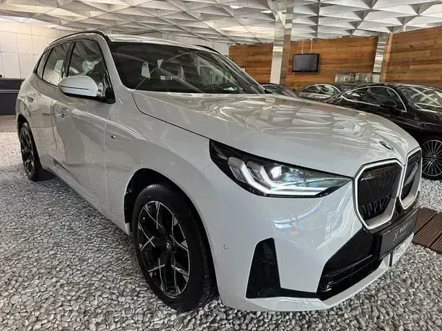 Gebraucht BMW X3 M Sport 197 PS (144 kW) 2025 Weiß SUV