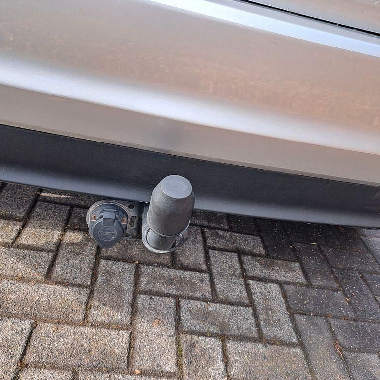 Gebraucht Kia Venga Edition 7 125 PS (91 kW) 2012 Silber Kleinwagen