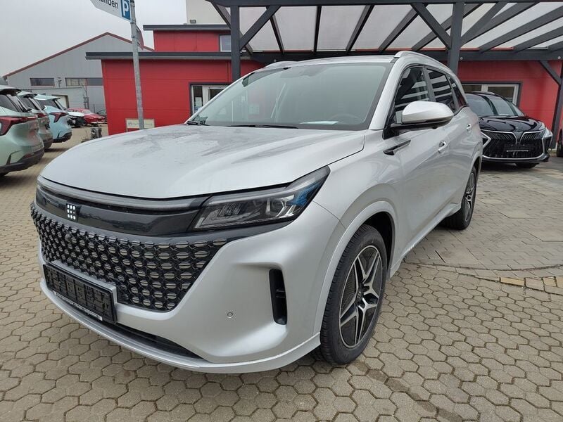 Neu DFSK E5 177 PS (130 kW) 2025 Silber SUV