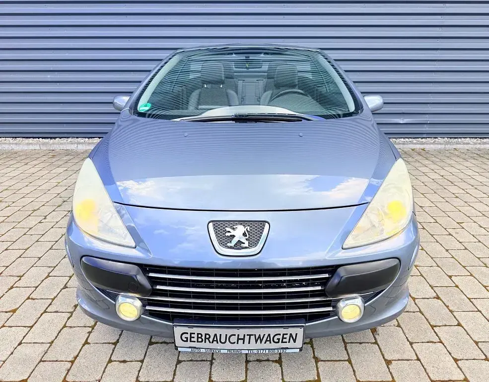 Gebraucht Peugeot 307 CC 109 PS (80 kW) 2006 Gris fer Cabrio