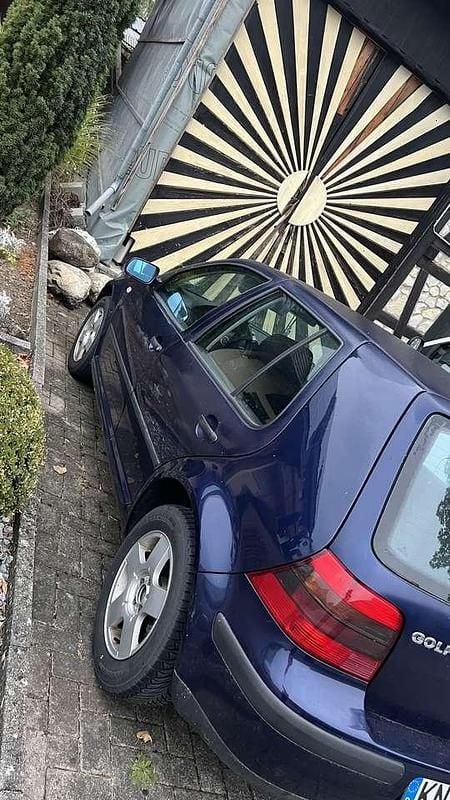 Gebraucht 2002 VW Golf IV Comfortline Limousine | 3.500 € (Teuer) - Bild 1/3