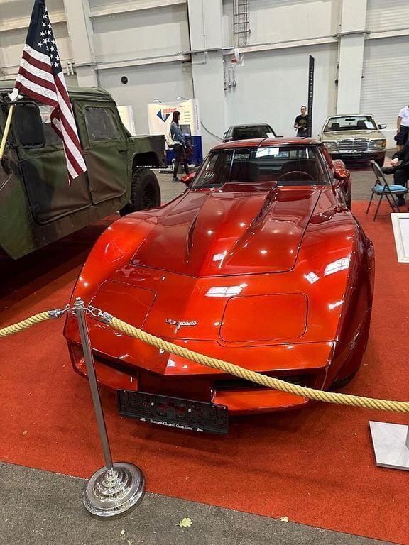 Second-hand Corvette C3 250 CP (183 kW) 1980 Roșu