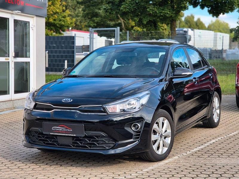 Schwarz Gebraucht 2020 Kia Rio Vision Limousine | 12.950 € (Fairer Preis) - Bild 1/4