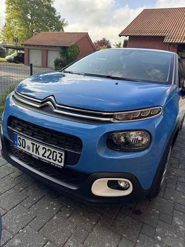 Blau Gebraucht 2018 Citroën C3 PureTech Kleinwagen | 8.000 € (Guter Preis) - Bild 1/4