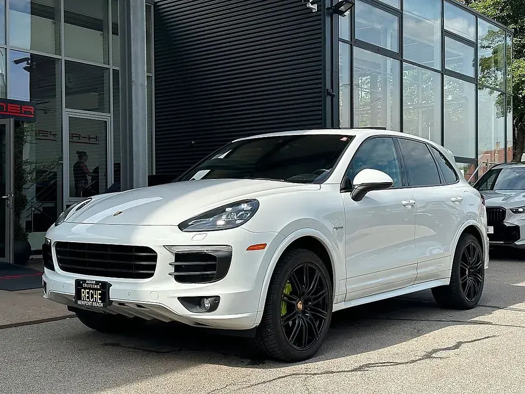 Gebraucht Porsche Cayenne 416 PS (305 kW) 2018 Weiß SUV