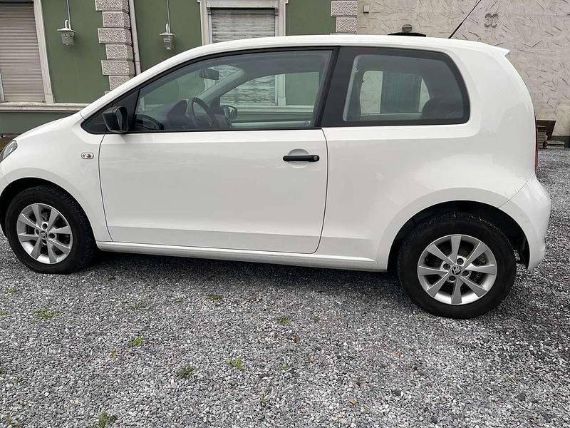 Gebraucht Skoda Citigo Active 60 PS (44 kW) 2013 Weiß Kleinwagen