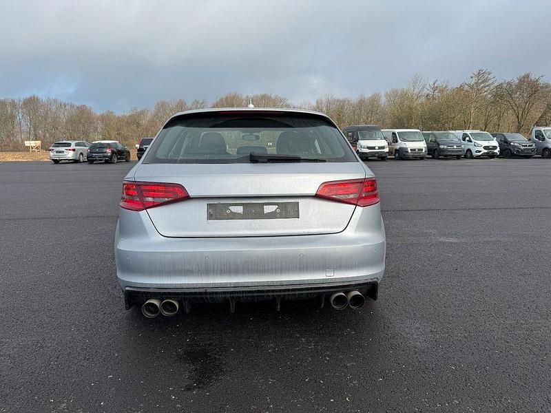 Gebraucht Audi A3 Ambition 150 PS (110 kW) 2014 Silber Limousine