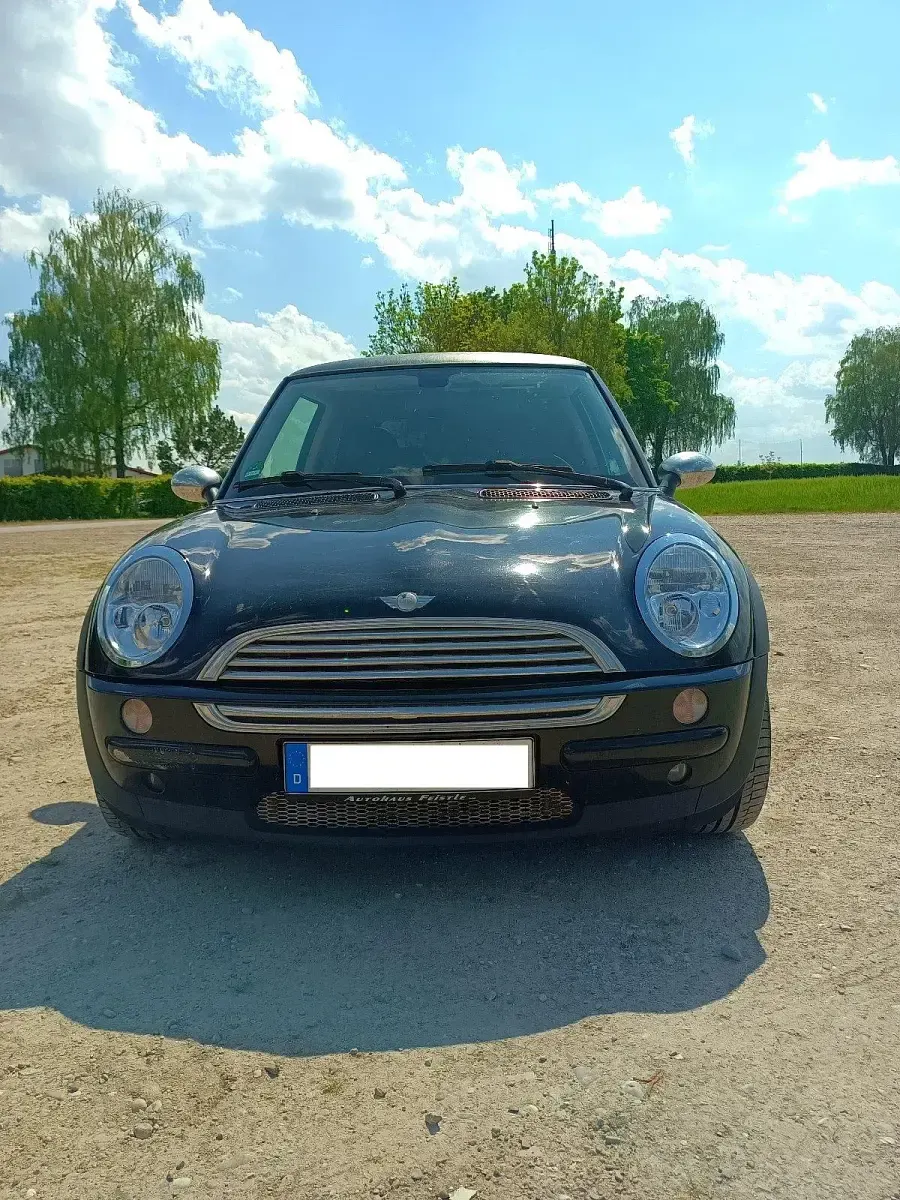 Używany Mini Cooper 116 KM (85 kW) 2004 Czarny Hatchback