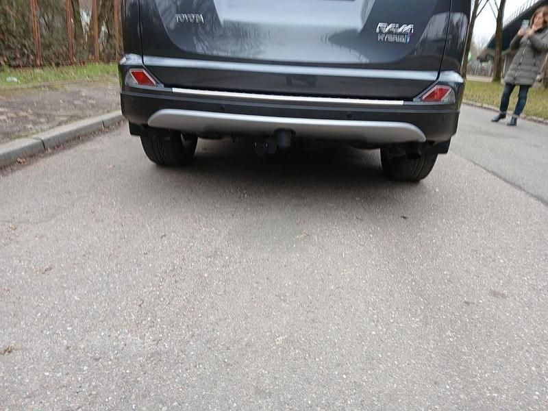 Gebraucht Toyota RAV4 Hybrid Executive 197 PS (144 kW) 2017 Grau SUV