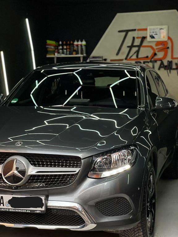 Gebraucht Mercedes GLC250 204 PS (150 kW) 2018 Grau Coupé