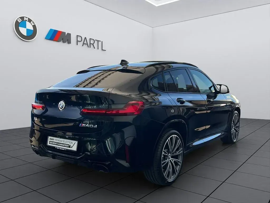 Gebraucht BMW X4 Performance 340 PS (250 kW) 2025 Schwarz SUV