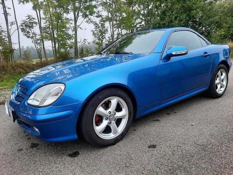 Blau Gebraucht 2001 Mercedes SLK230 Cabrio | 10.100 € (Teuer) - Bild 1/4