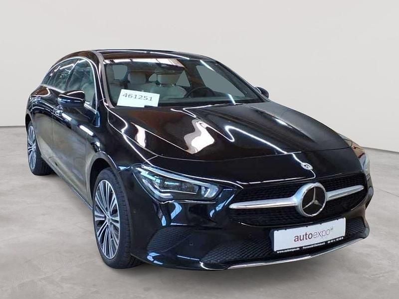 Nachtschwarz Gebraucht 2022 Mercedes CLA250e Shooting Brake Progressive Kombi | 24.990 € (Guter Preis) - Bild 1/4