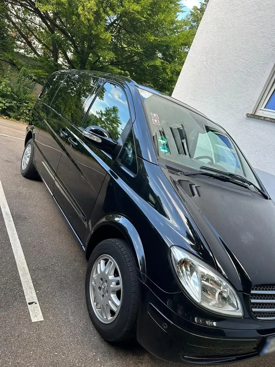 Gebraucht Mercedes Viano 150 PS (110 kW) 2009 Schwarz Van / Kleinbus