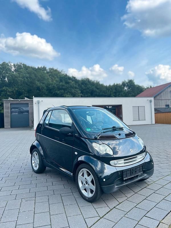 Schwarz Gebraucht 2003 Smart ForTwo Cabrio Cabrio | 1.750 € - Bild 1/4