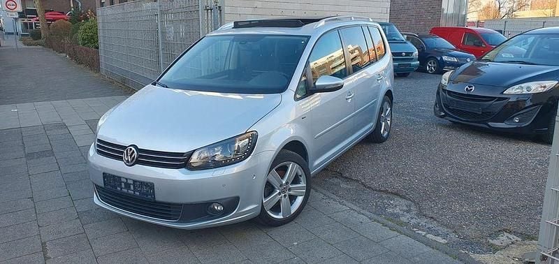 Gebraucht VW Touran Cup 105 PS (77 kW) 2014 Silber Van / Kleinbus