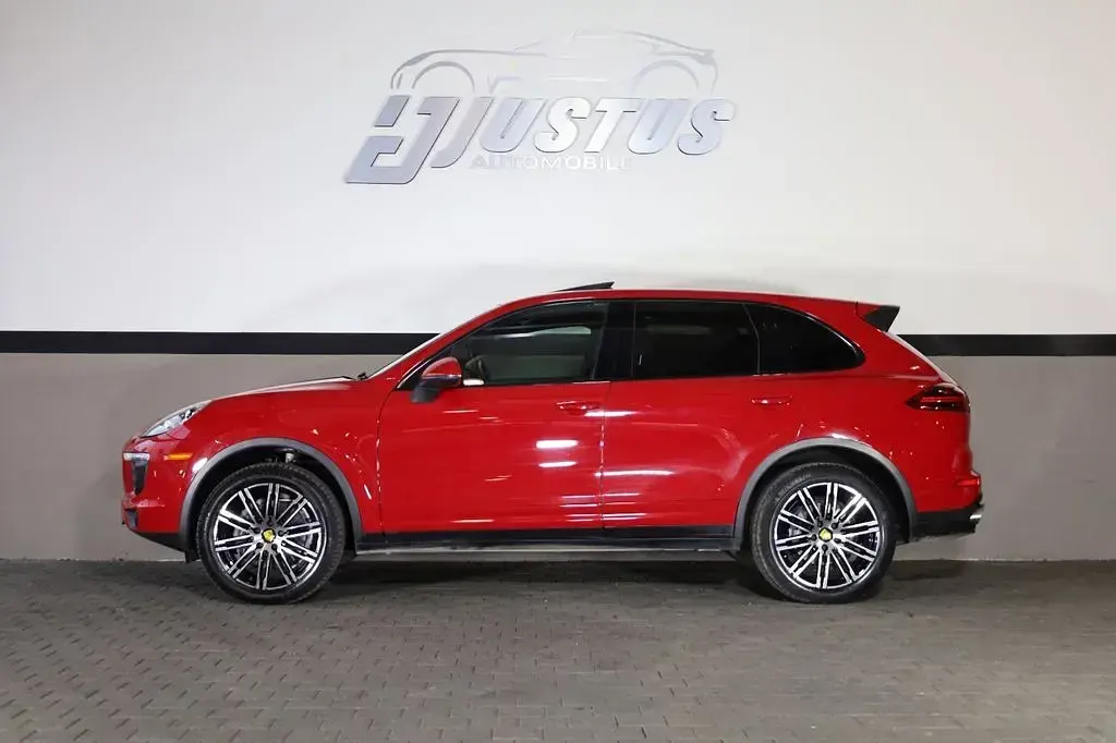 Gebraucht Porsche Cayenne 299 PS (219 kW) 2016 Carmine red SUV