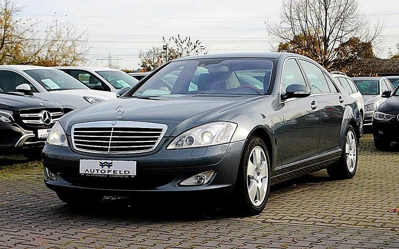 Grau Gebraucht 2009 Mercedes S350 Night Limousine | 12.950 € (Fairer Preis) - Bild 1/4